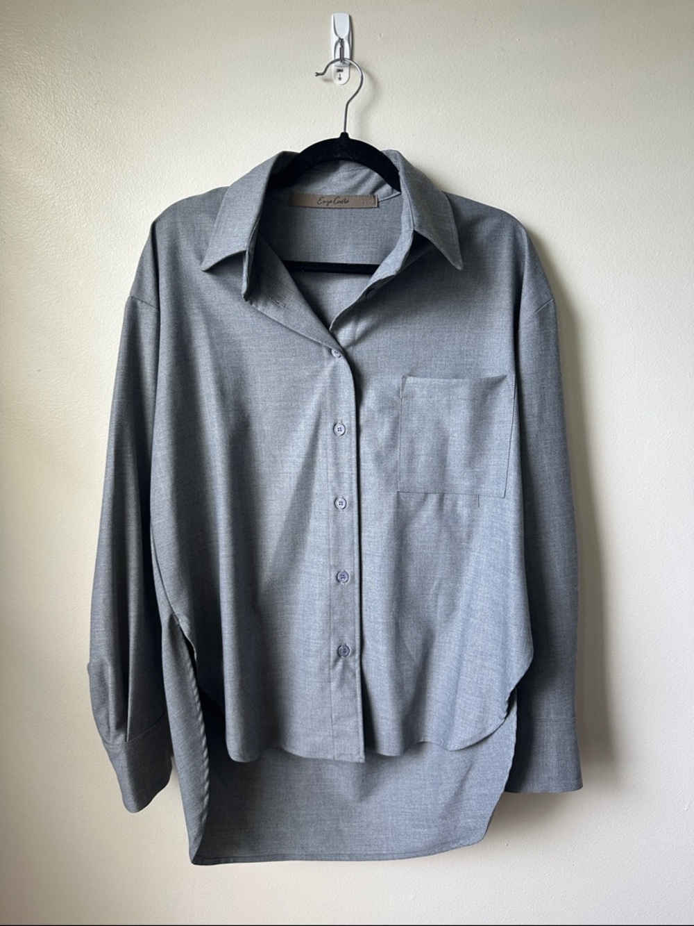 NWOT - Women’s Classic Button-Up Shirt in Gray - Size 1